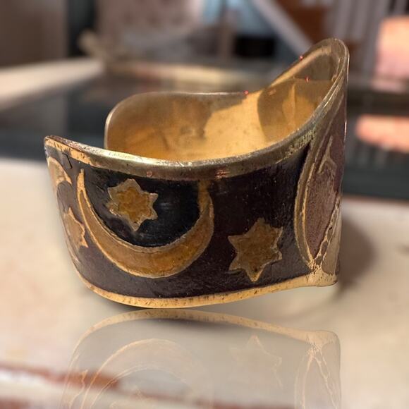 Vintage Brass Hand Painted TAURUS Zodiac Astrology Cuff Bracelet - Picture 4 of 8